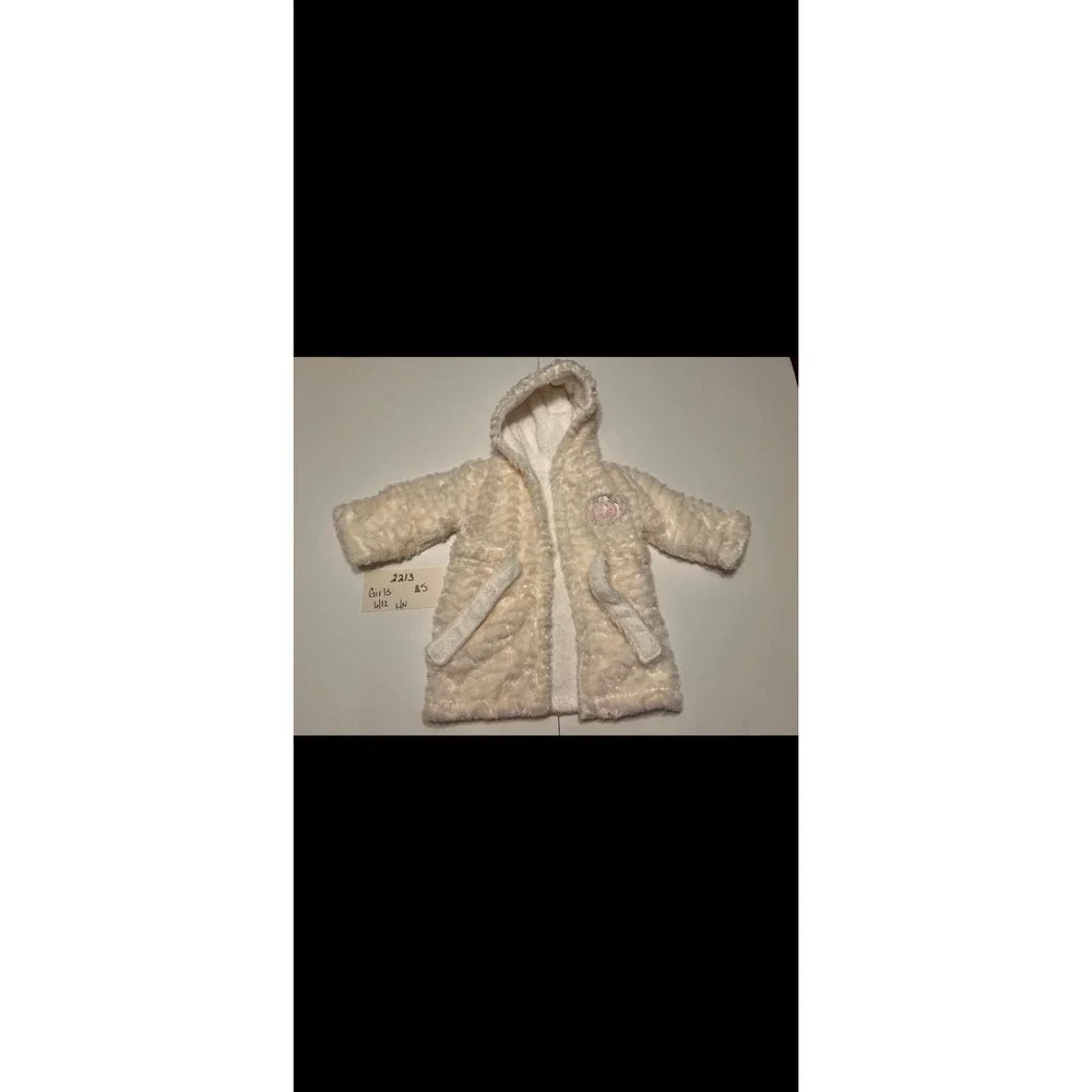 Girls 6/12 month robe (2213)‎